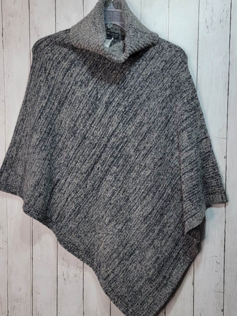 Barefoot Dreams Marled Turtleneck Poncho - Dove Gray One Size fits all - Picture 3 of 5